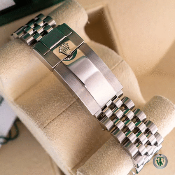 ROLEX GMT-MASTER II 126710 BLNR BATMAN JUBILEE NEVER WORN 2024 - Image 7