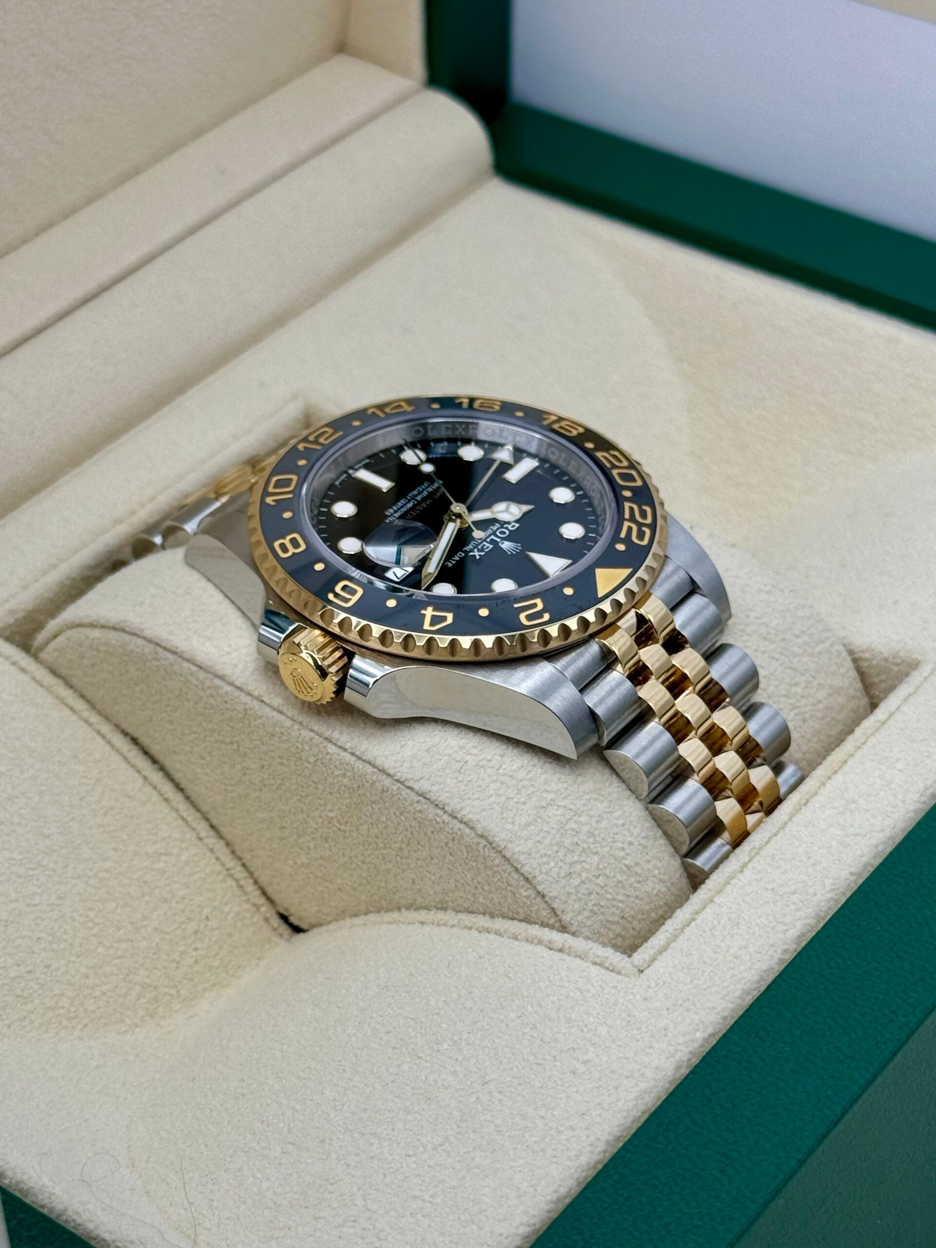 2024 Rolex GMT-Master II 40mm 126713GRNR Two-Tone Jubilee Black Dial - Image 12