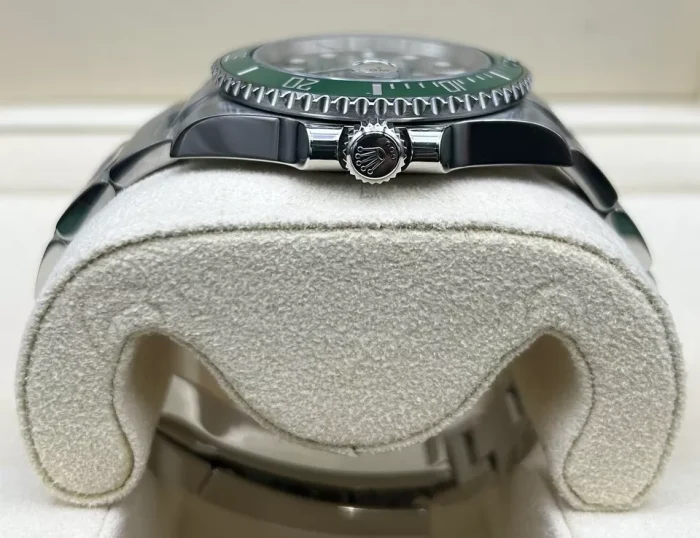 2019 Rolex Submariner Date HULK 116610LV Complete - Image 6